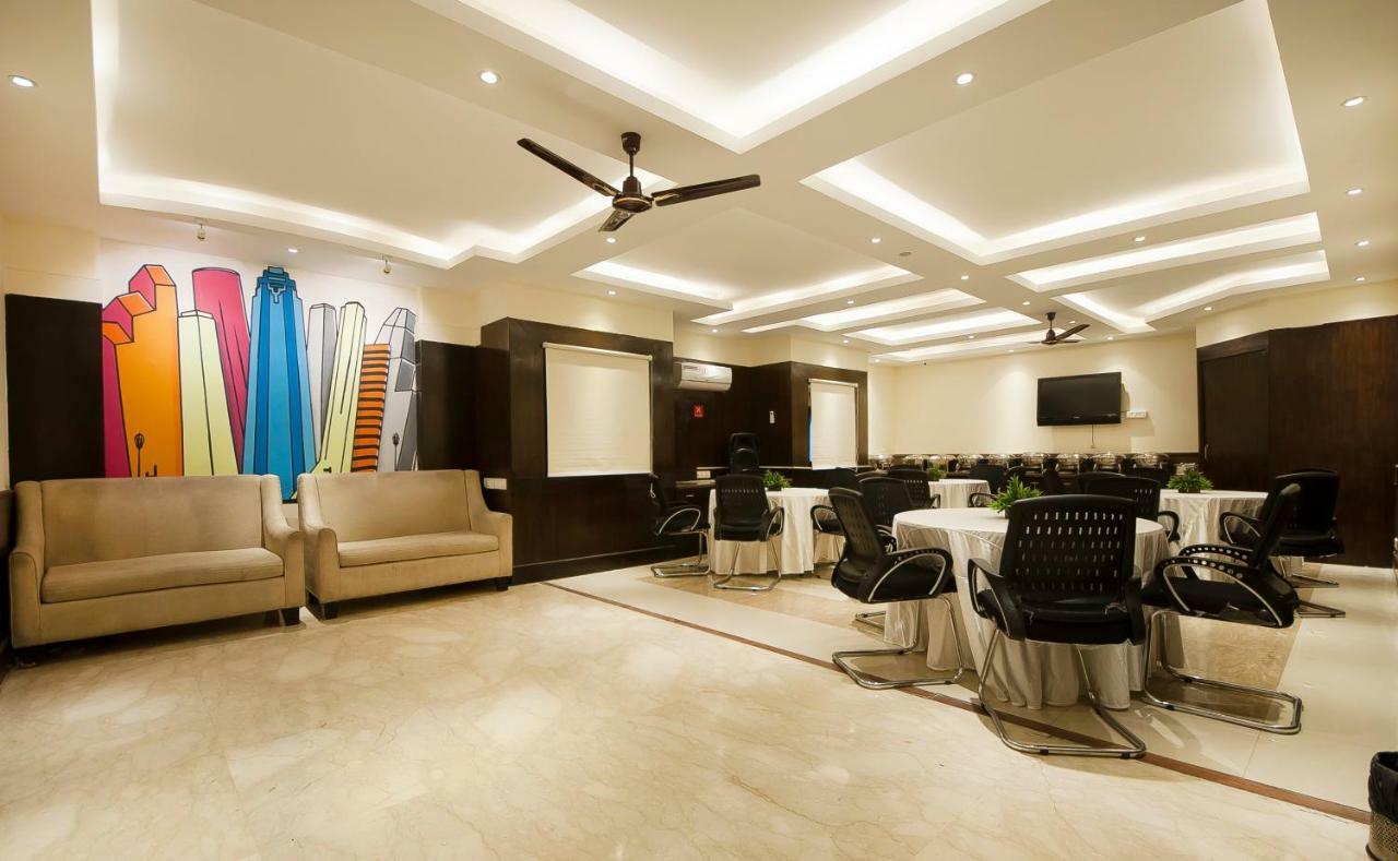 The Oakland Plaza By Orion Hotels Nuova Delhi Esterno foto