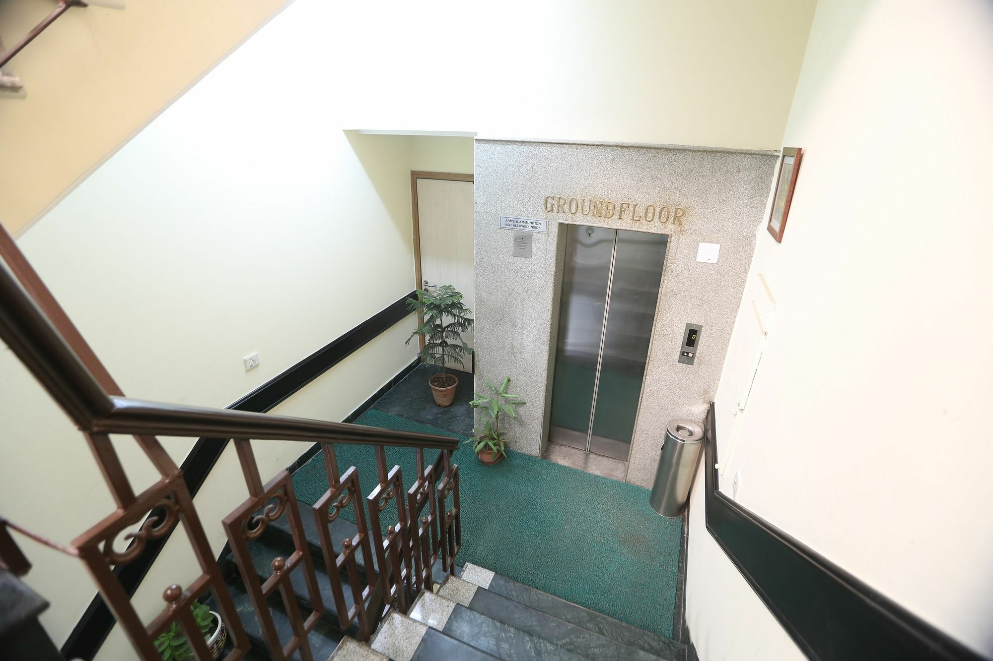 The Oakland Plaza By Orion Hotels Nuova Delhi Esterno foto